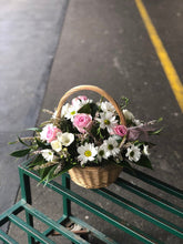 Load image into Gallery viewer, Chloe basket