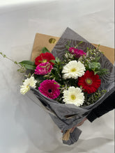 Load image into Gallery viewer, Happy heart