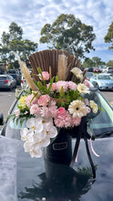 Load image into Gallery viewer, XL Mothers Day Blooms
